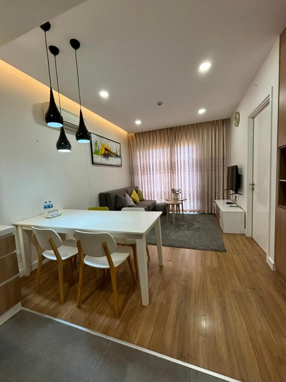 Căn hộ Ho Dich Vu Republic Plaza,tan Binh, Mien Phi Ho Boi, Phong Gym, Day Du Tien Nghi, Wifi Toc Do Cao TP. Hồ Chí Minh