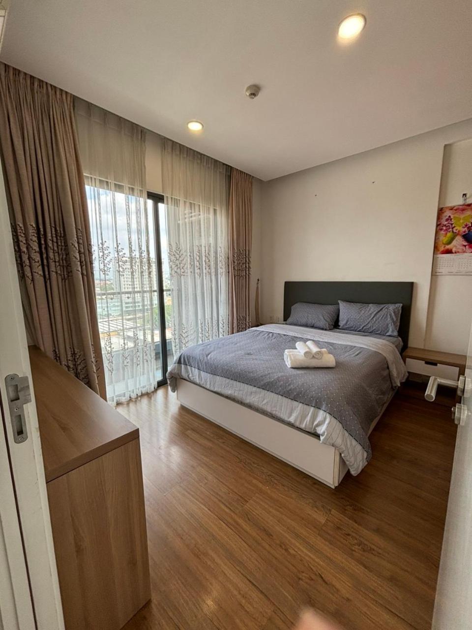 Căn hộ Ho Dich Vu Republic Plaza,tan Binh, Mien Phi Ho Boi, Phong Gym, Day Du Tien Nghi, Wifi Toc Do Cao *