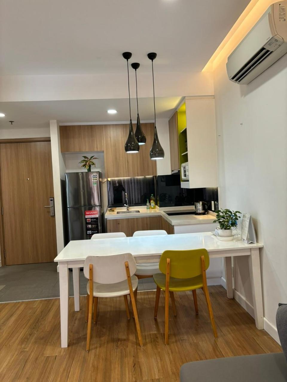 Ho Dich Vu Republic Plaza,tan Binh, Mien Phi Ho Boi, Phong Gym, Day Du Tien Nghi, Wifi Toc Do Cao Căn hộ TP. Hồ Chí Minh