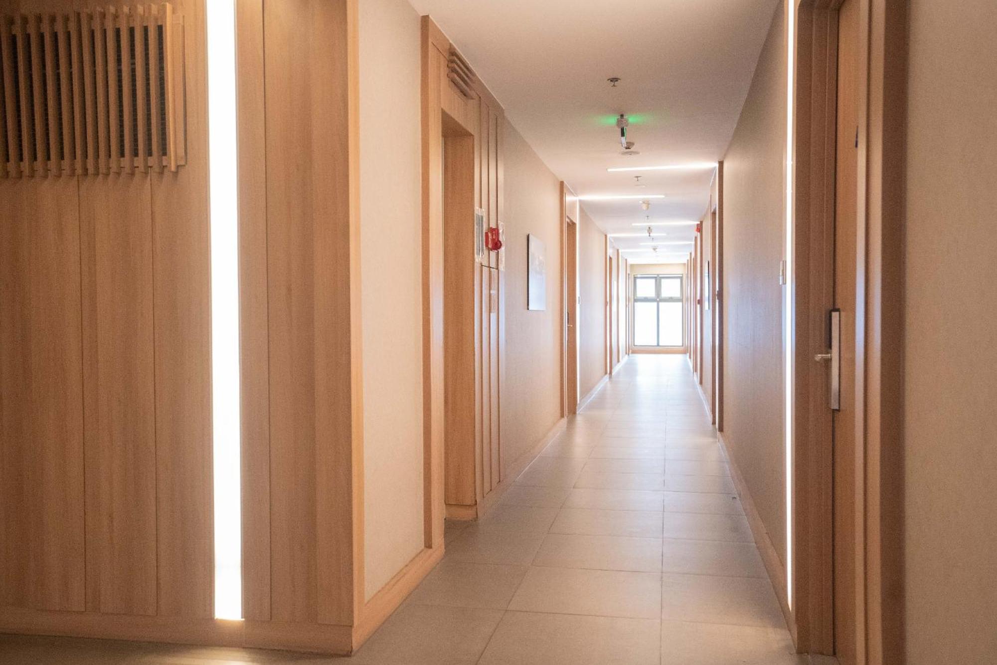 Ho Dich Vu Republic Plaza,tan Binh, Mien Phi Ho Boi, Phong Gym, Day Du Tien Nghi, Wifi Toc Do Cao Apartment *